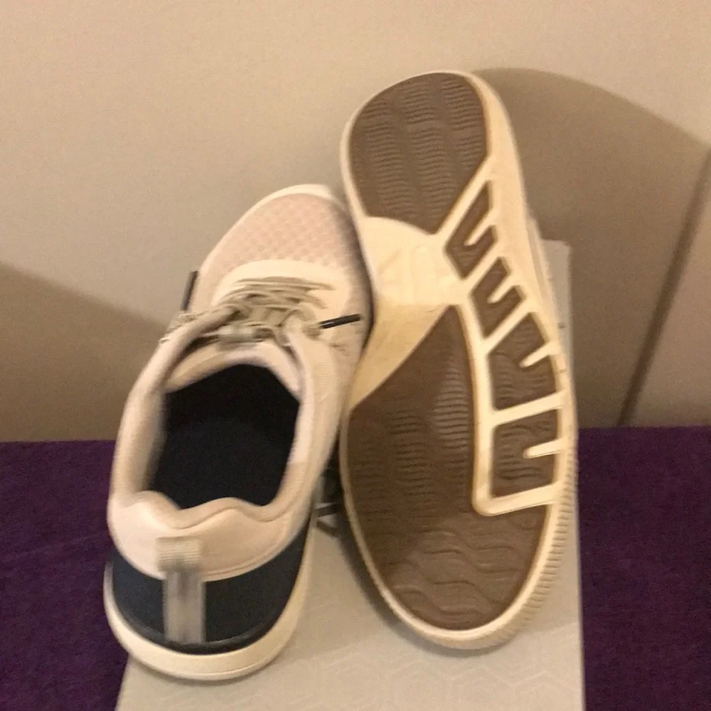 Hurley Exeter Men's Casual Sneaker in Light Gray, Navy/White Size 9.5